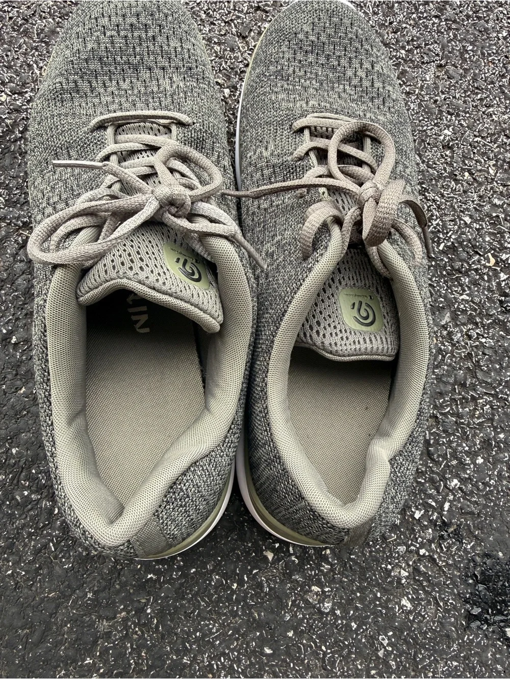 Champion Men’s Size 11 Gray Knit Athletic Running